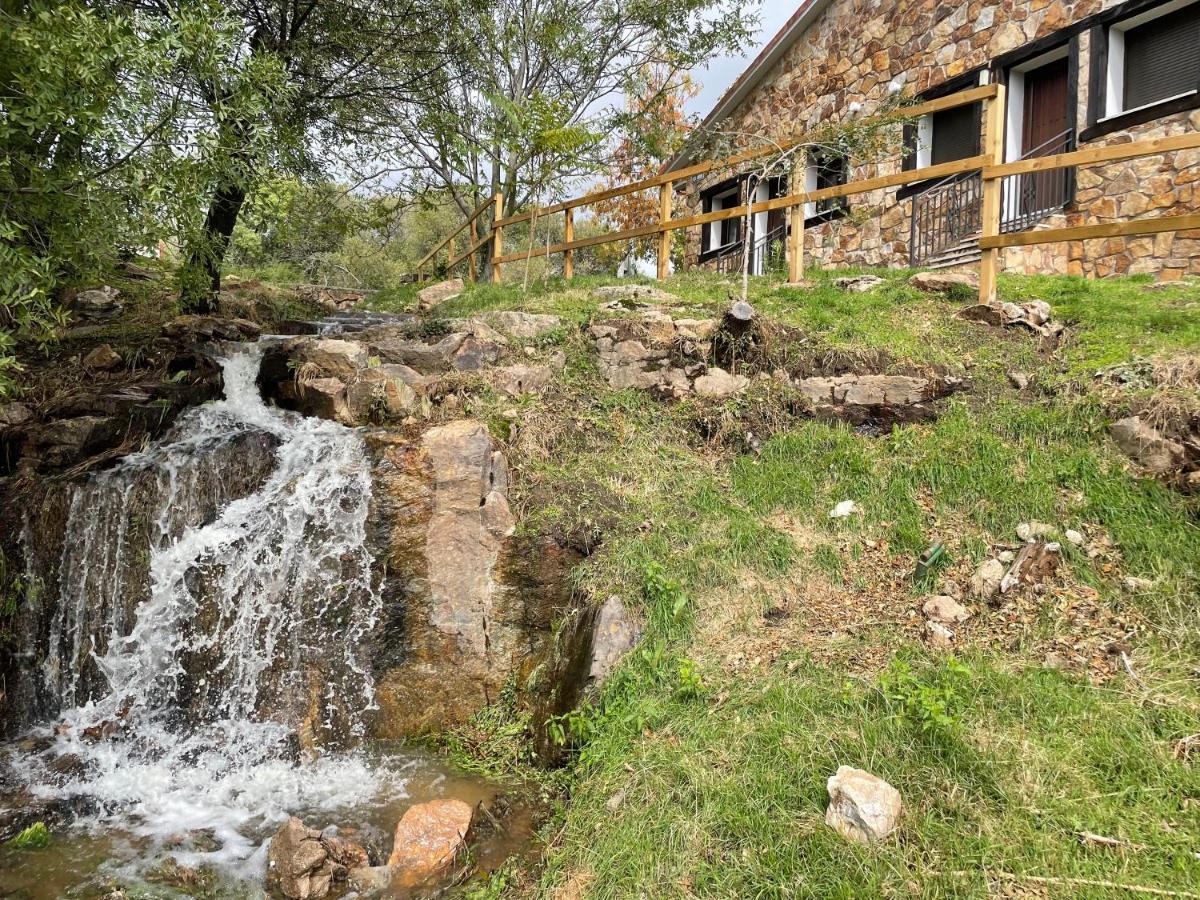Apartamentos Los Pocillos Gargantilla del Lozoya Exteriér fotografie